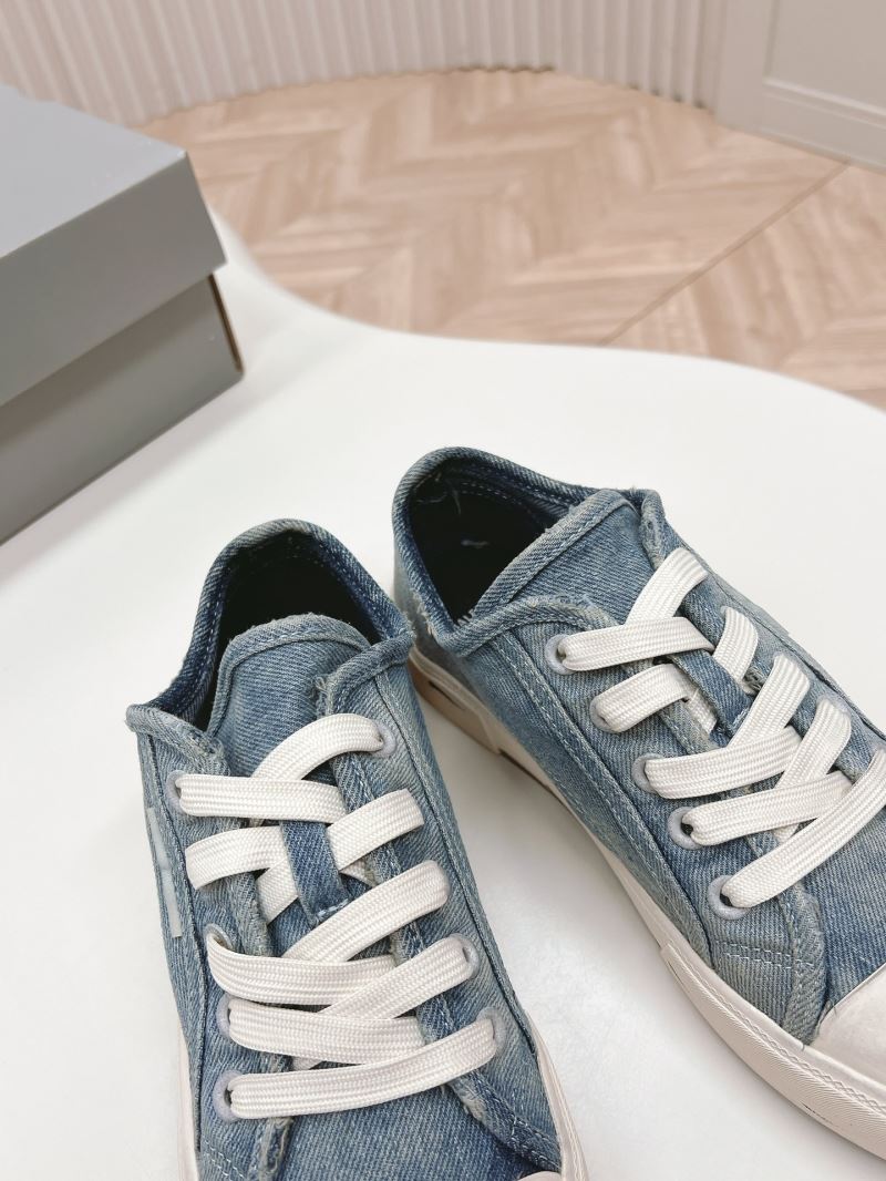 Balenciaga Low Shoes